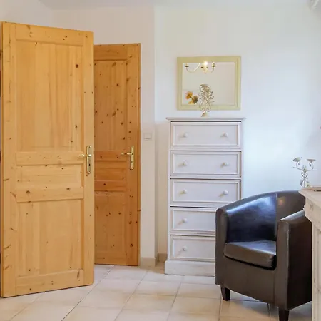 Holiday home 3 Bedroom Lovely In Morsalines